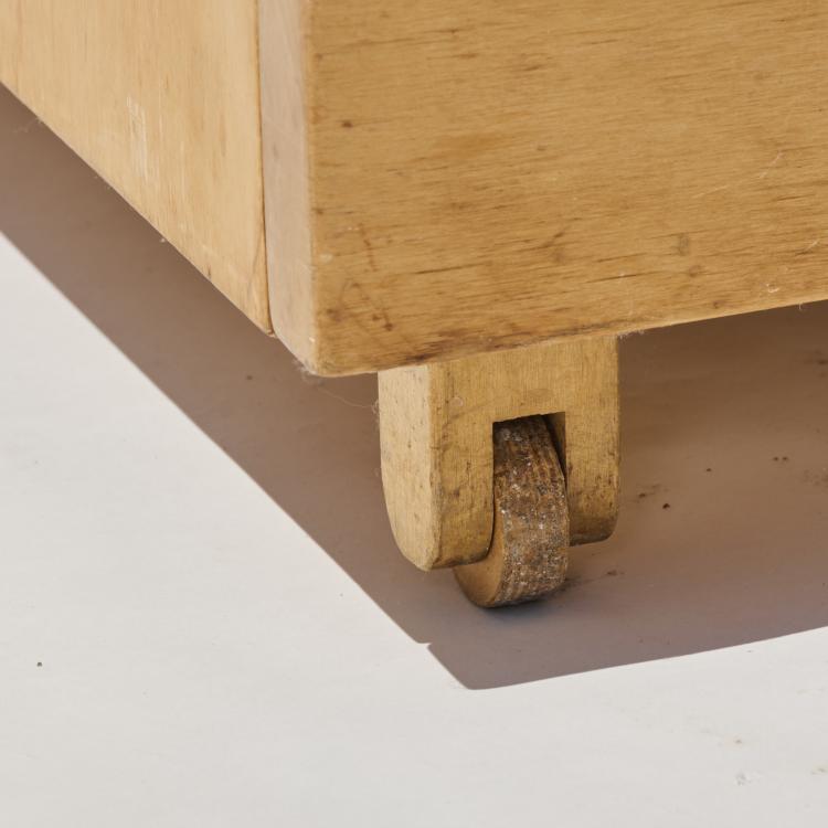 Bild 4 zu Objekt, Rollcontainer '296', 1930, Alvar Aalto, Huonekalu-ja Rakennusty&ouml;tehdas Oy, Turku f&uuml;r Artek, Helsinki, 170B 392