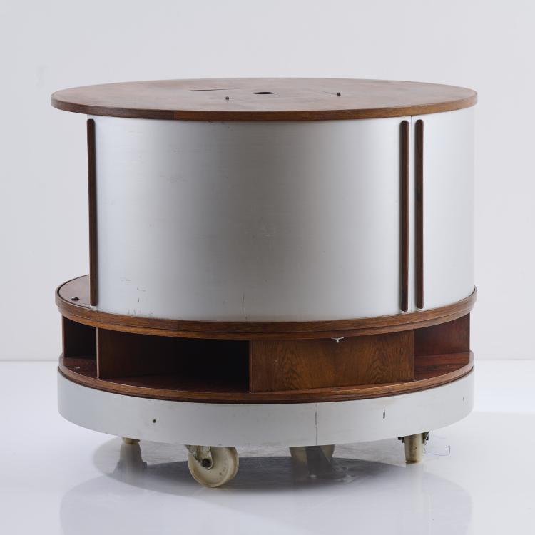 Bild 1 zu Objekt, 'Combi Center' shelving unit/bar/sofa table, 1963, Joe Colombo, Bernini, Carate Brianza, 167A 164