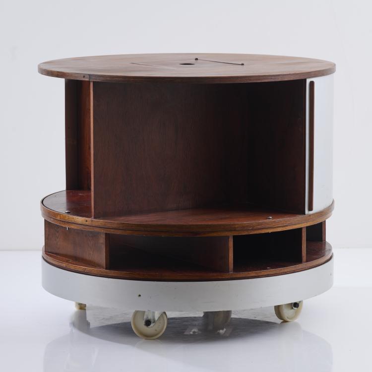 Bild 2 zu Objekt, 'Combi Center' shelving unit/bar/sofa table, 1963, Joe Colombo, Bernini, Carate Brianza, 167A 164