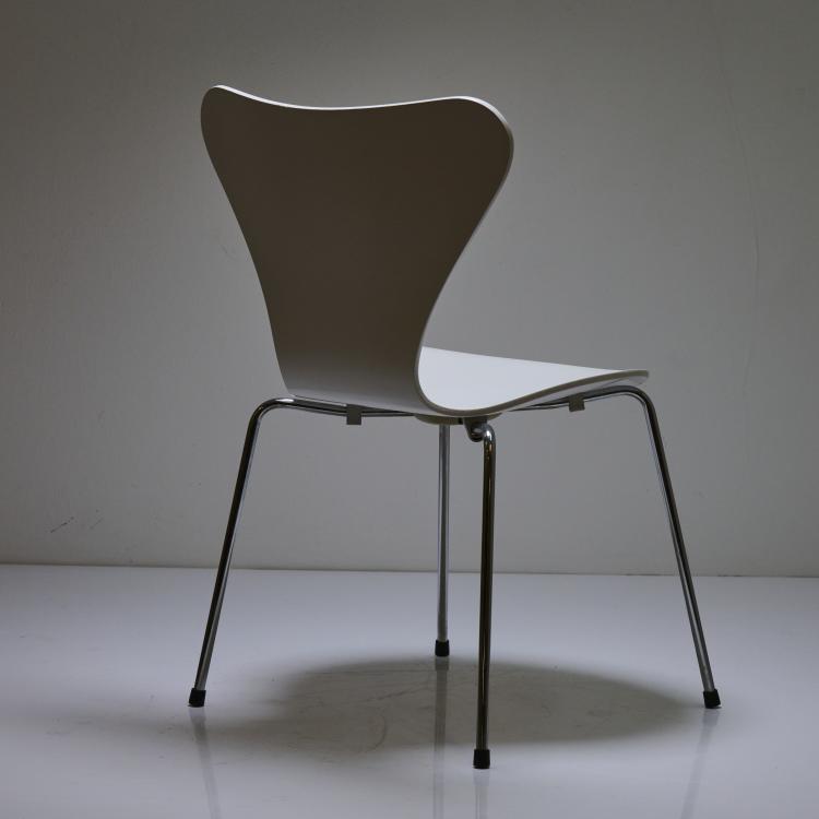 Bild 1 zu Objekt, Zehn St&uuml;hle '3107', 1955, Arne Jacobsen, Fritz Hansen, Aller&oslash;d, 167B 490