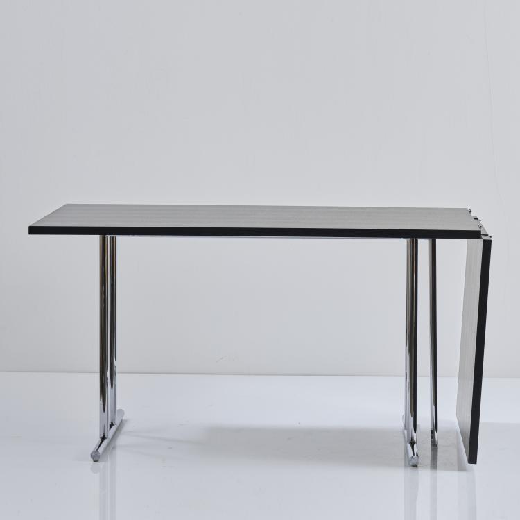 Bild 1 zu Objekt, Ausklappbarer Teetisch 'Lou Perou', 1953-58, Eileen Gray, Classicon, M&uuml;nchen, 167B 497