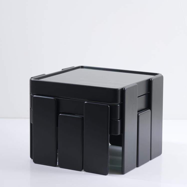 Bild 1 zu Objekt, Three nesting tables, c. 1966, Gianfranco Frattini, Cassina, Mailand, 167A 190