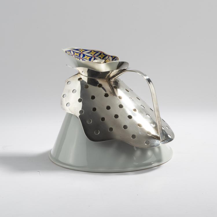 Hauptbild zu Objekt, 'Swann' jug, 1988/89, Bořek &Scaron;&iacute;pek, Driade, Caorso; Koninklijke Porceleyne Fles, Delft, 169A 50