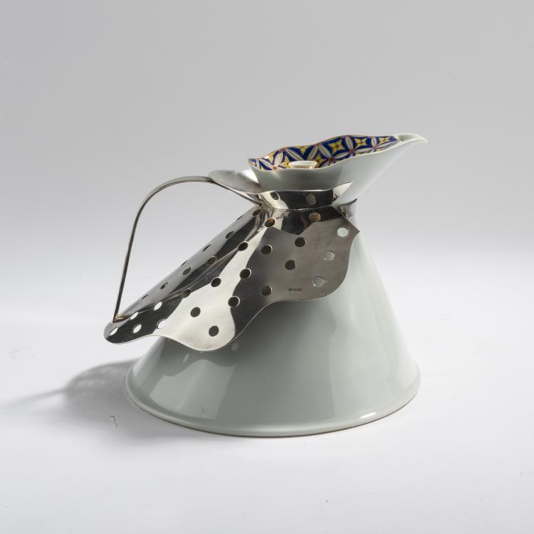 Bild 1 zu Objekt, 'Swann' jug, 1988/89, Bořek &Scaron;&iacute;pek, Driade, Caorso; Koninklijke Porceleyne Fles, Delft, 169A 50