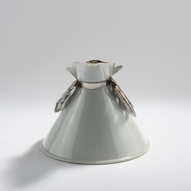 Bild 2 zu Objekt, 'Swann' jug, 1988/89, Bořek &Scaron;&iacute;pek, Driade, Caorso; Koninklijke Porceleyne Fles, Delft, 169A 50