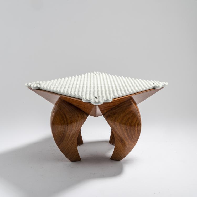 Bild 2 zu Objekt, 'Bloch' top tray/shelf, c. 1989, Bořek &Scaron;&iacute;pek, Driade, Caorso; Koninklijke Porceleyne Fles, Delft, 169A 53