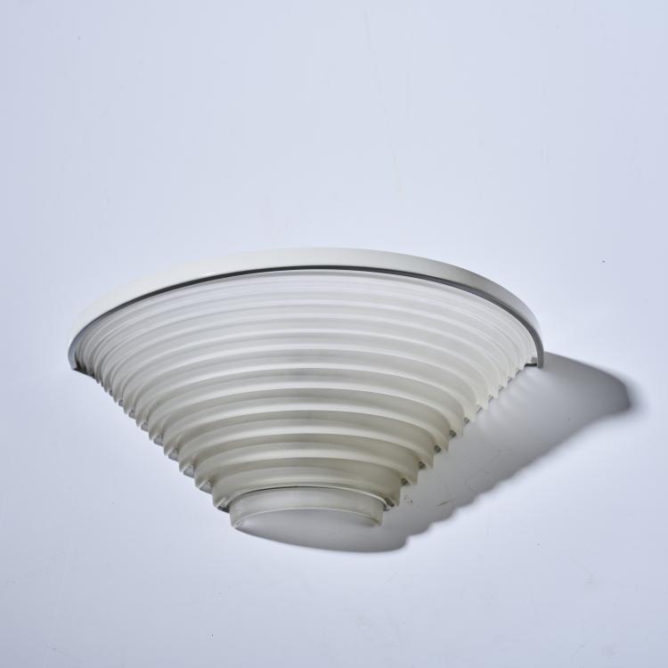 Bild 4 zu Objekt, Two 'Egisto 38 parete' wall lights, 1985, Angelo Mangiarotti, Artemide, Mailand, 167A 298