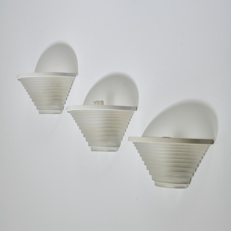 Bild 1 zu Objekt, Three 'Egisto 28 parete' wall lights, 1985, Angelo Mangiarotti, Artemide, Mailand, 167A 299