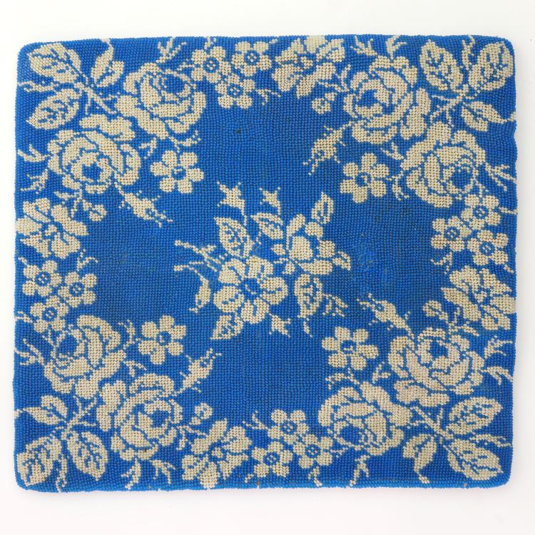 Hauptbild zu Objekt, Perldeckchen, 19. Jh., 167O 59