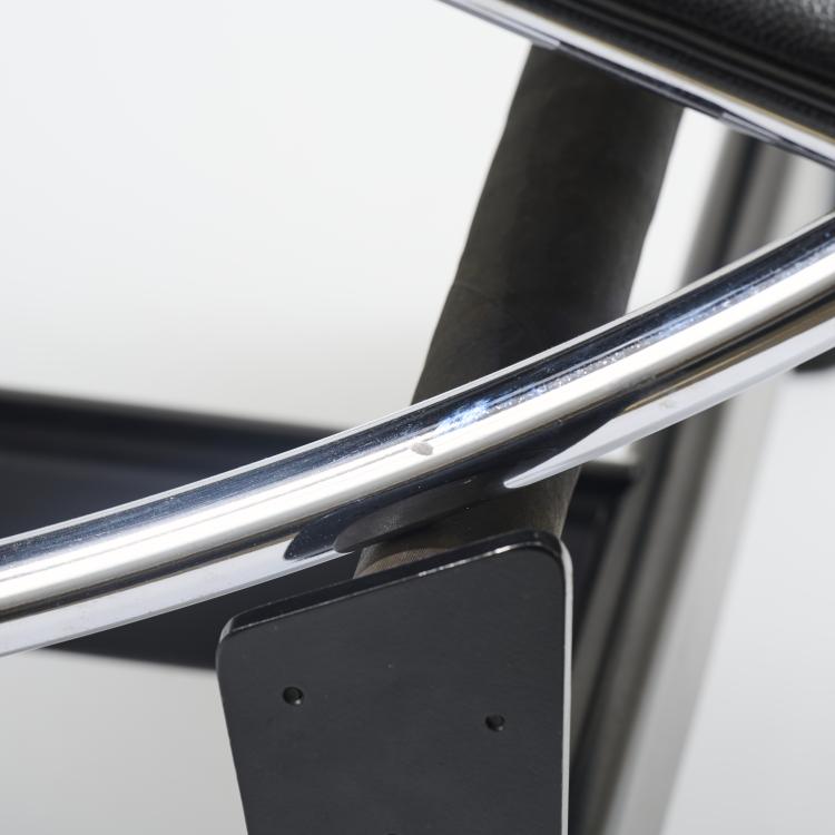 Bild 2 zu Objekt, 'LC 4' lounger, 1928, Pierre Jeanneret,Charlotte Perriand,Le Corbusier Charles-&Eacute;douard Jeanneret-Gris, Cassina, Mailand, 167B 359