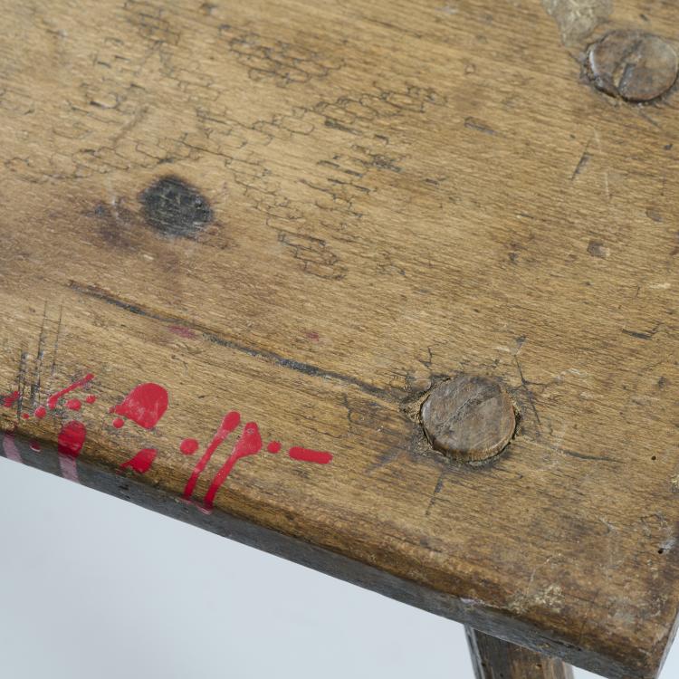 Bild 4 zu Objekt, Sechs Holzschemel, um 1900, Schweden, 167B 335