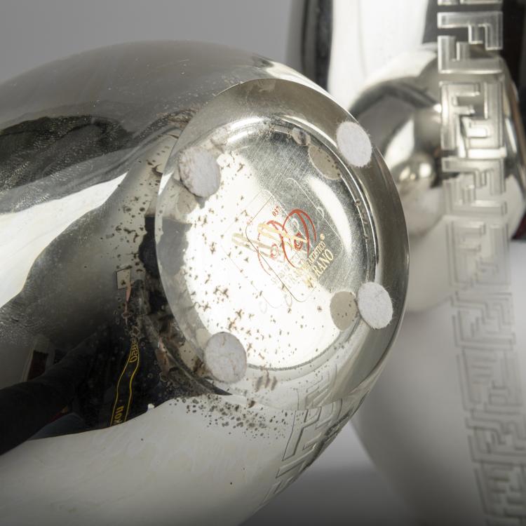 Bild 2 zu Objekt, Two mirror vases, 2010s, Fendi, Rom, 167C 744