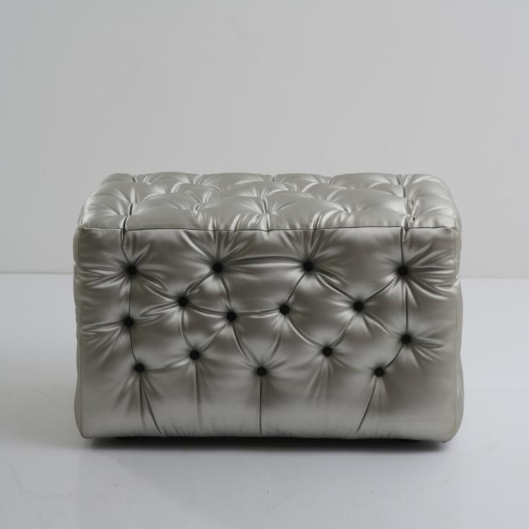 Bild 1 zu Objekt, 'La Michetta' pouf, 2005, Gaetano Pesce, Meritalia, Mariano Comense, 167A 323
