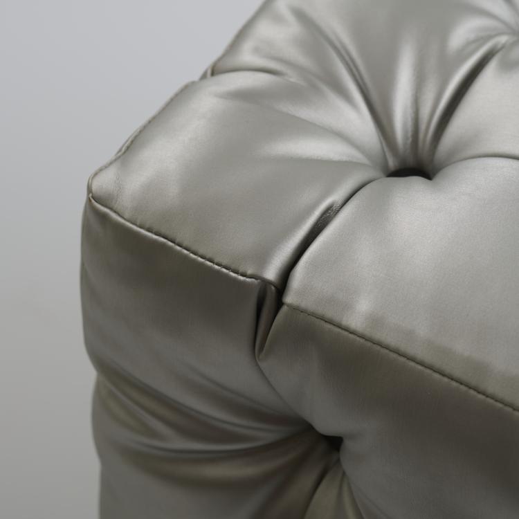 Bild 2 zu Objekt, 'La Michetta' pouf, 2005, Gaetano Pesce, Meritalia, Mariano Comense, 167A 323