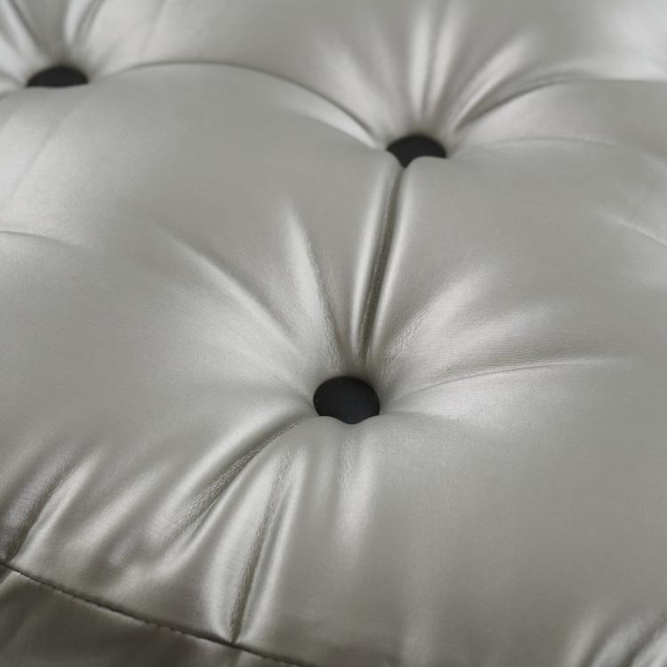Bild 4 zu Objekt, 'La Michetta' pouf, 2005, Gaetano Pesce, Meritalia, Mariano Comense, 167A 323