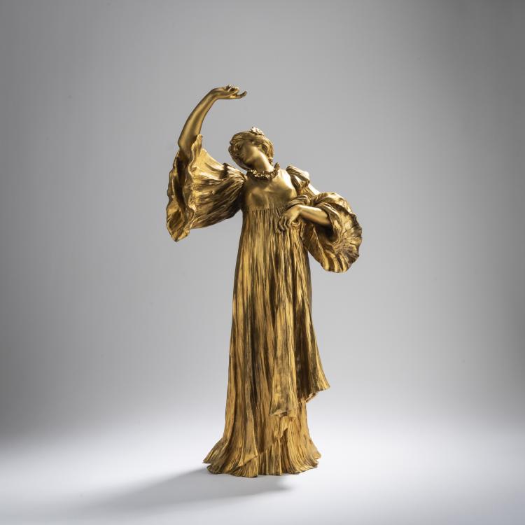 Hauptbild zu Objekt, 'Danseuse &agrave; la Marguerite' from the 'le Jeu de l'Echarpe' centerpiece, 1898, Agathon L&eacute;onard, Susse Fr&egrave;res, Paris, 168B 343