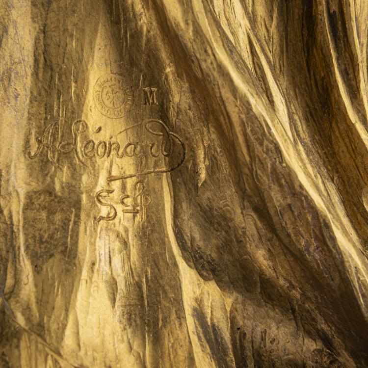 Bild 4 zu Objekt, 'Danseuse &agrave; la Marguerite' from the 'le Jeu de l'Echarpe' centerpiece, 1898, Agathon L&eacute;onard, Susse Fr&egrave;res, Paris, 168B 343