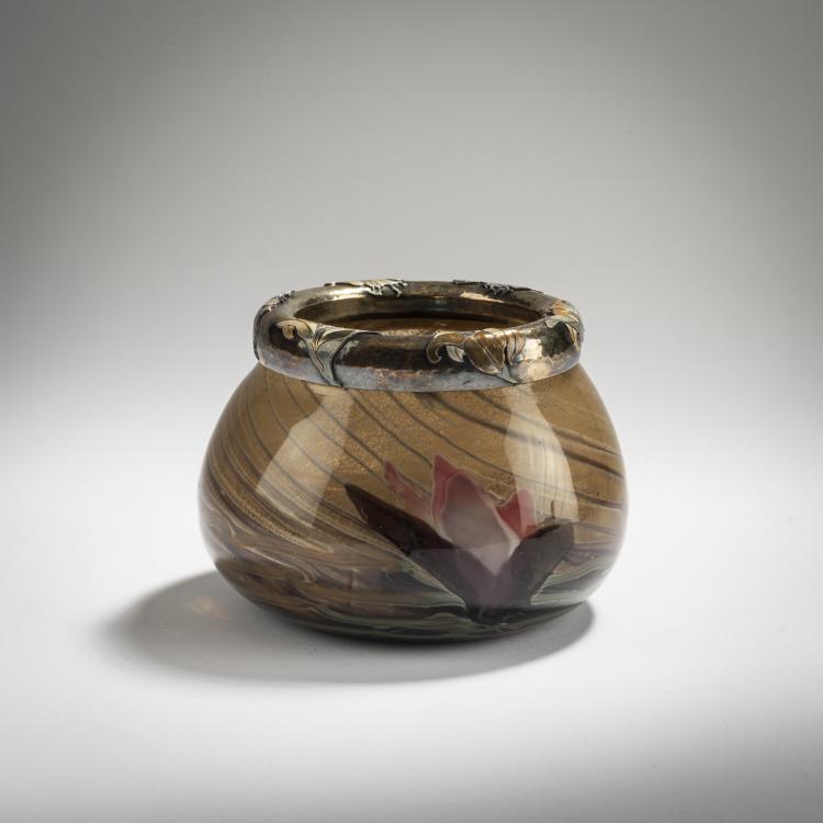 Hauptbild zu Objekt, 'Etude'-Marquetry bowl with silver mounting, Etude, c. 1900, Emile Gall&eacute;, Gall&eacute;, Nancy, 168A 133
