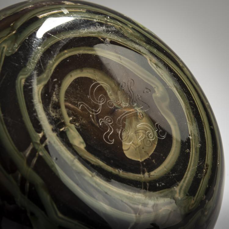 Bild 3 zu Objekt, 'Etude'-Marquetry bowl with silver mounting, Etude, c. 1900, Emile Gall&eacute;, Gall&eacute;, Nancy, 168A 133