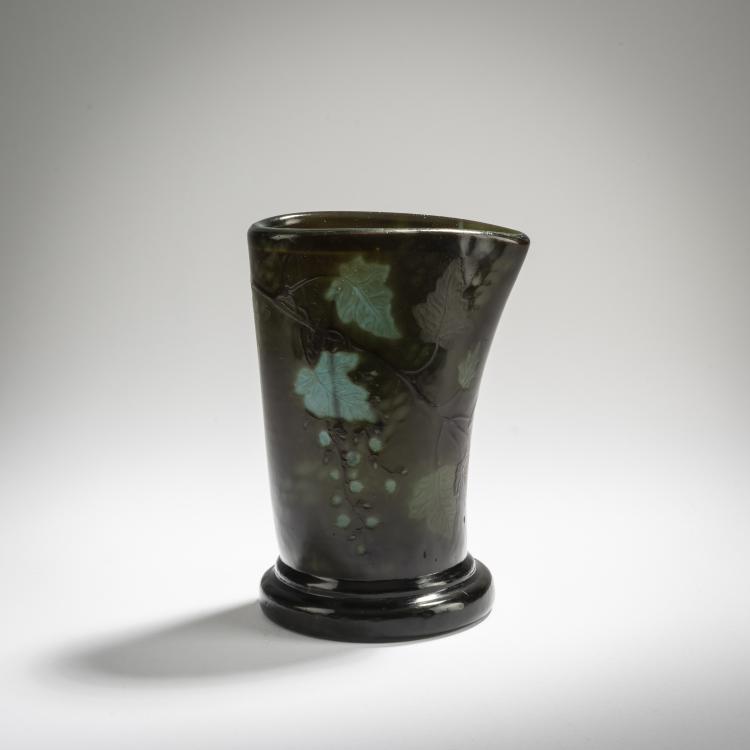 Hauptbild zu Objekt, Ewer 'Vigne Vierge', 1894, Emile Gall&eacute;, Gall&eacute;, Nancy, 168A 118