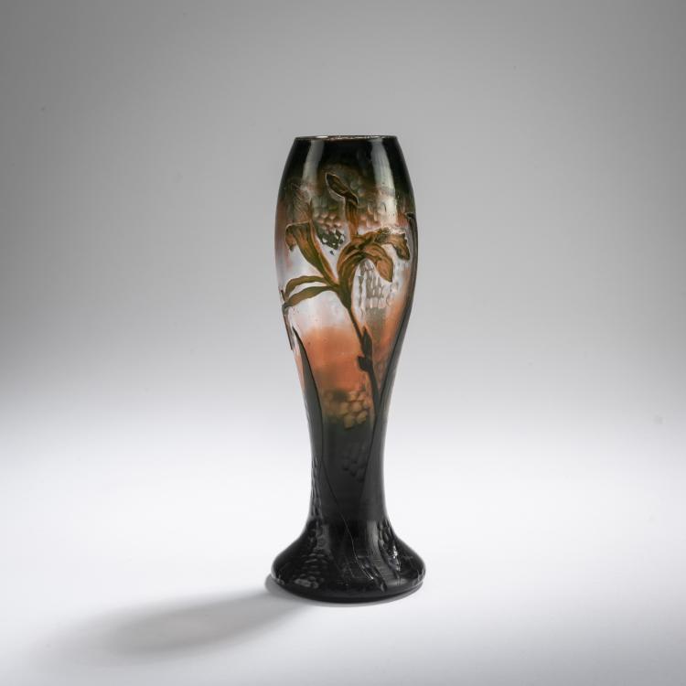 Hauptbild zu Objekt, Small Martel&eacute; Vase 'Iris', 1898-1903, Daum Fr&egrave;res, Nancy, 168A 39