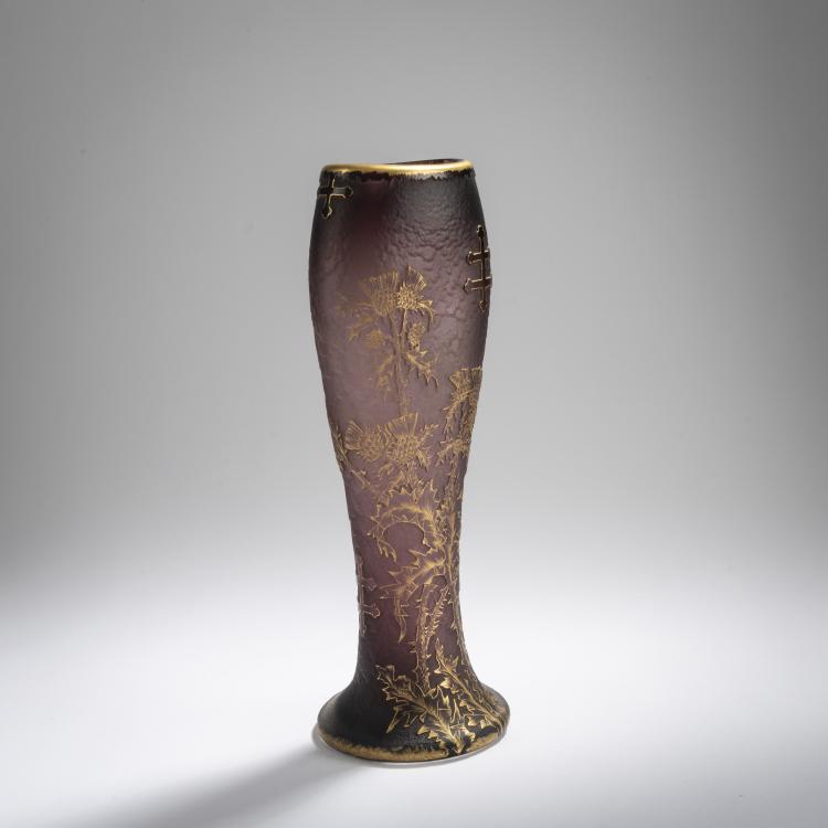 Bild 1 zu Objekt, Tall vase 'Chardons de Lorraine', c. 1896, Daum Fr&egrave;res, Nancy, 168A 35