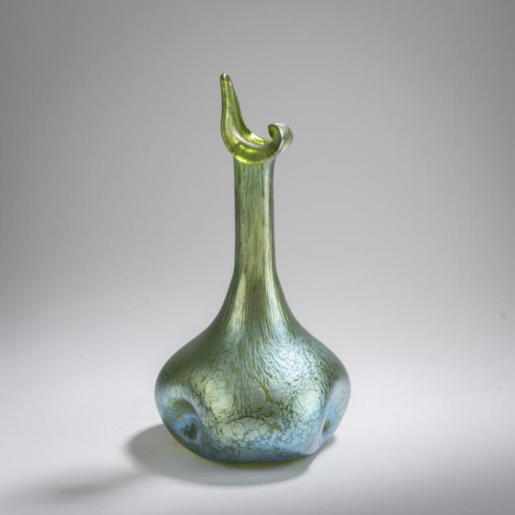 Bild 2 zu Objekt, Rosewater sprinkler 'Papillon', 1899, L&ouml;tz Wwe., Klosterm&uuml;hle, 168A 267