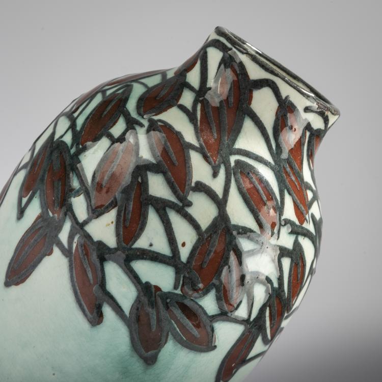 Bild 3 zu Objekt, Small vase 'Leaves', 1916, Max Laeuger, Laeuger, Max, Kandern, 168B 479