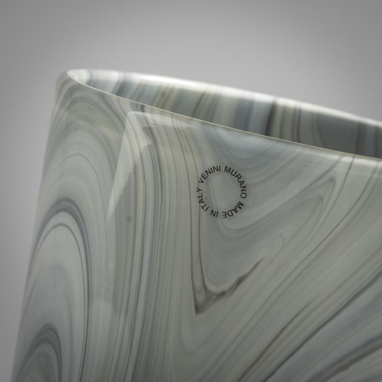Bild 3 zu Objekt, 'Nuvelato' vase, c. 2000, Gabriele Magro, Venini & C., Murano, 167C 699