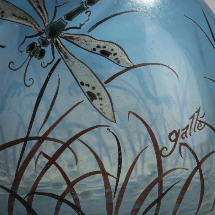 Bild 3 zu Objekt, Seltene 'Clair de Lune'-Vase 'Grenouilles, Libellule', wohl um 1920, Emile Gall&eacute;, Gall&eacute;, Nancy, 168A 99