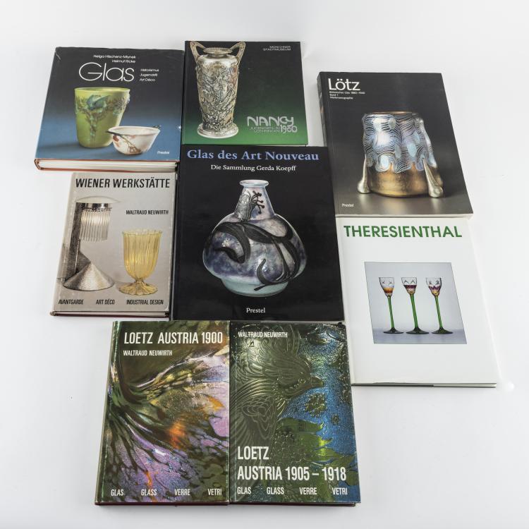 Hauptbild zu Objekt, Acht B&uuml;cher zum Thema Jugendstil-Glas und Wiener Werkst&auml;tte, Divers, 168B 526