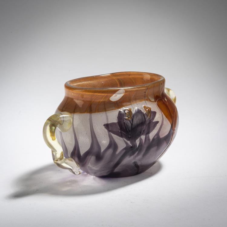 Bild 1 zu Objekt, Marquetry vase with handles 'Colchiques', 1897-98, Emile Gall&eacute;, Gall&eacute;, Nancy, 168A 126