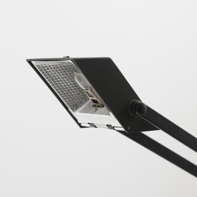 Bild 2 zu Objekt, Tischleuchte 'Tizio', 1972, Richard Sapper, Artemide, Mailand, 169C 712