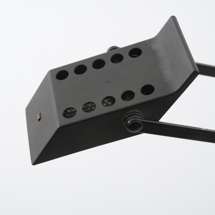 Bild 3 zu Objekt, Tischleuchte 'Tizio', 1972, Richard Sapper, Artemide, Mailand, 169C 712