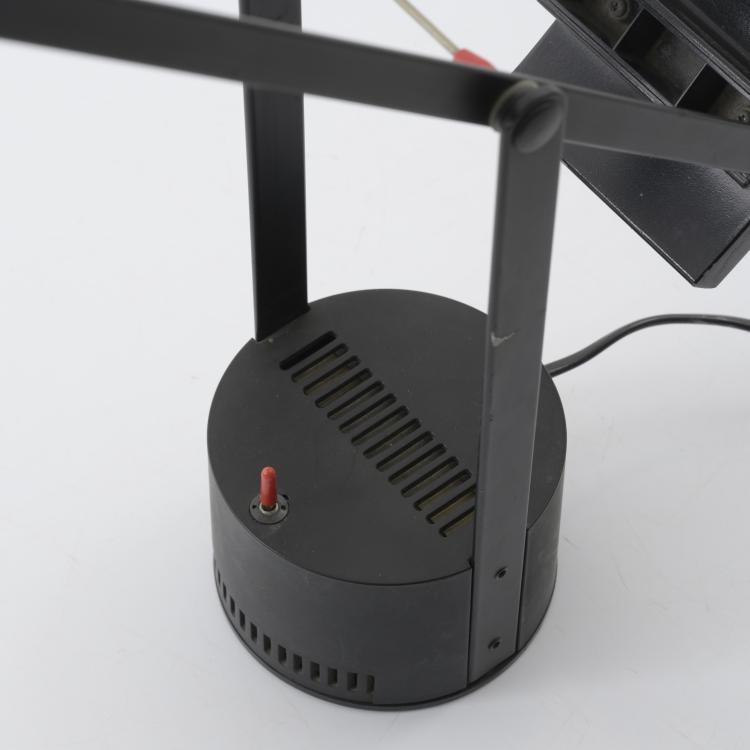 Bild 6 zu Objekt, Tischleuchte 'Tizio', 1972, Richard Sapper, Artemide, Mailand, 169C 712