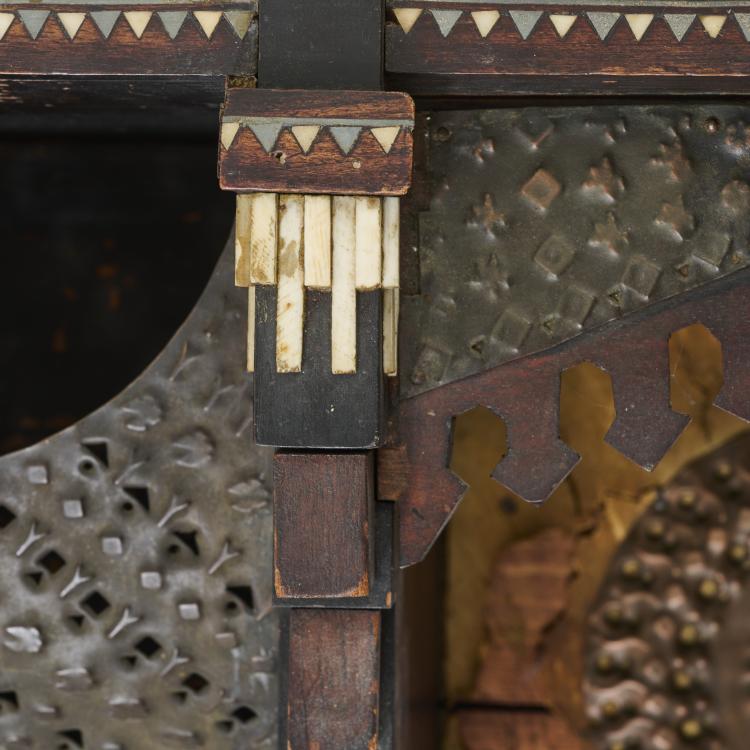 Bild 4 zu Objekt, Wandetagere, 1890-95, Carlo Bugatti, Bugatti, Carlo, 168B 355