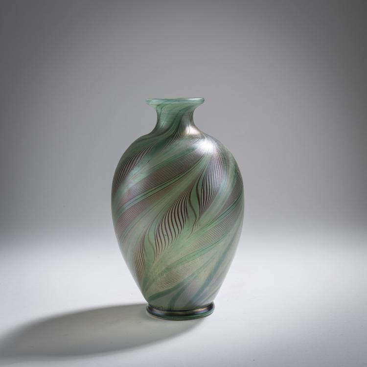 Hauptbild zu Objekt, 'Peacock Feather' Vase, c. 1900, Karl Schmoll von Eisenwerth, Poschinger, Ferdinand von, Buchenau, 168A 302
