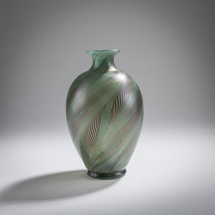 Bild 1 zu Objekt, 'Peacock Feather' Vase, c. 1900, Karl Schmoll von Eisenwerth, Poschinger, Ferdinand von, Buchenau, 168A 302