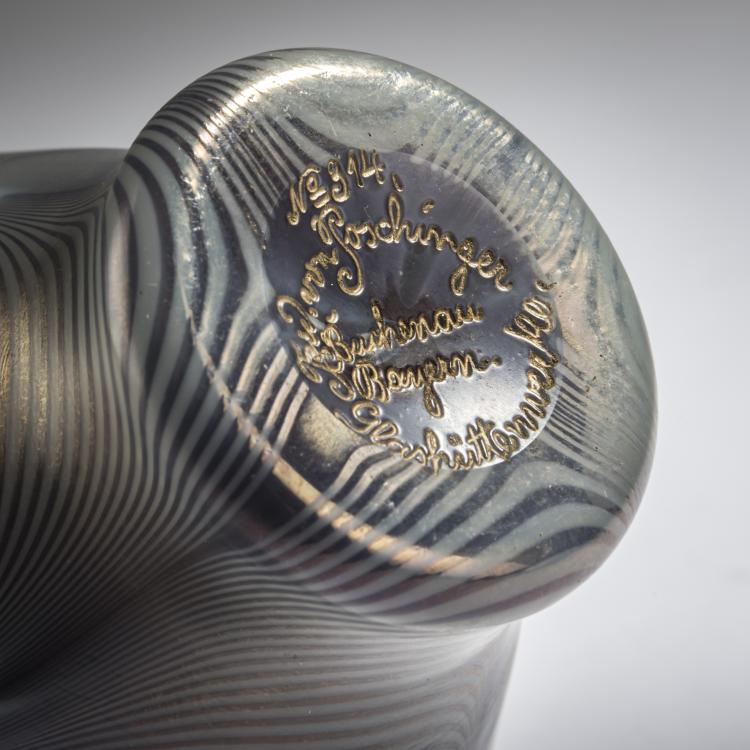 Bild 3 zu Objekt, Small 'Peacock Feather' vase, c. 1900, Karl Schmoll von Eisenwerth, Poschinger, Ferdinand von, Buchenau, 168A 307