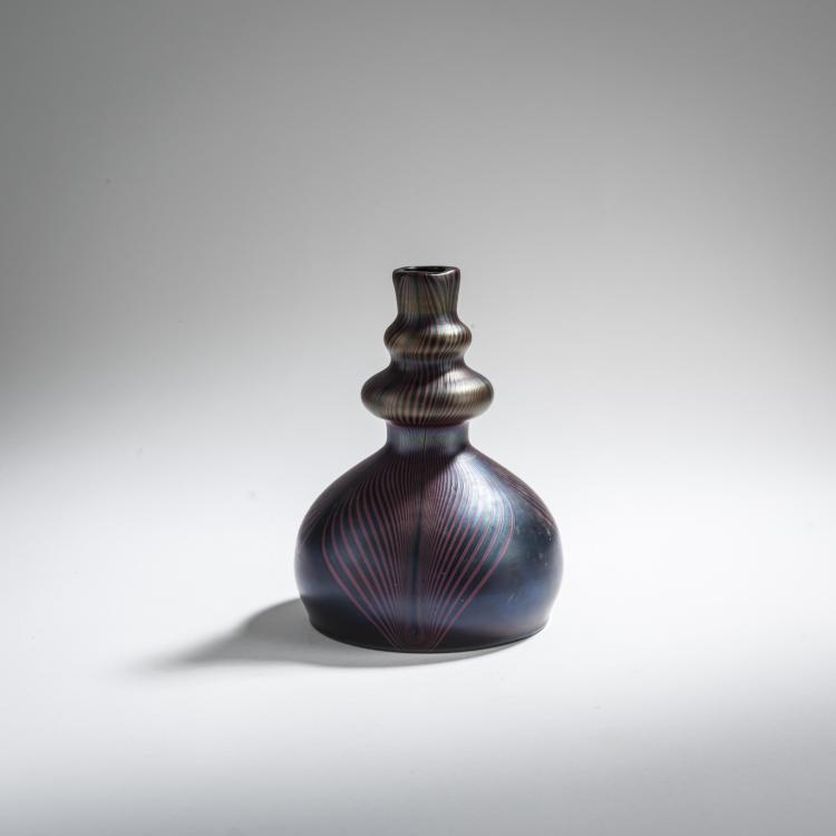 Bild 2 zu Objekt, Small 'Peacock Feather' vase, c. 1900, Karl Schmoll von Eisenwerth, Poschinger, Ferdinand von, Buchenau, 168A 310