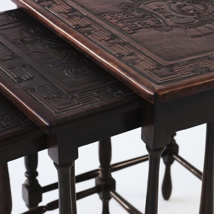 Bild 3 zu Objekt, Drei Satztische 'El Inca', 1950er Jahre, Angel Pazmino, Meubles de Estilo, Ecuador, 169C 586