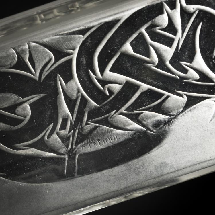 Bild 2 zu Objekt, Comb dish from the 'Epines' set, 1920, Ren&eacute; Lalique, Lalique, Wingen-sur-Moder, 168A 165