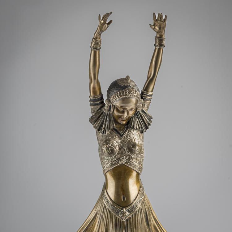 Bild 1 zu Objekt, 'Hindu Dancer', c. 1925, Dem&egrave;tre H. Chiparus, Etling, Paris, 168B 329