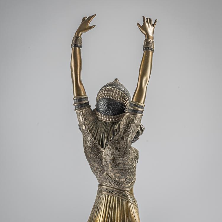 Bild 3 zu Objekt, 'Hindu Dancer', c. 1925, Dem&egrave;tre H. Chiparus, Etling, Paris, 168B 329
