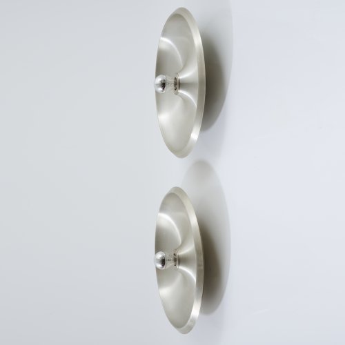 Two '262 B' wall lights, 1971