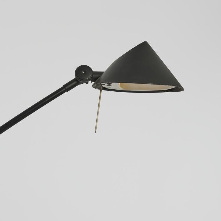 Bild 4 zu Objekt, 'Nestore Lettura' floor light, 1988, Carlo Forcolini, Artemide, Mailand, 169B 383