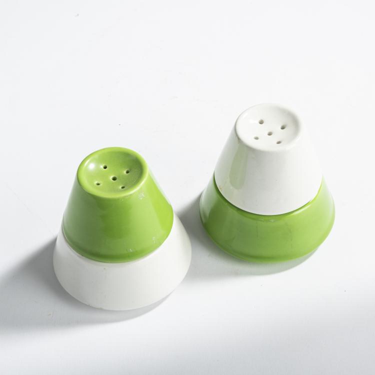 Bild 4 zu Objekt, 16-piece Stacking / picnic dishes 'Cono', 1969, Pierre Cardin, Pozzi, Franco, Gallarate, 169B 272