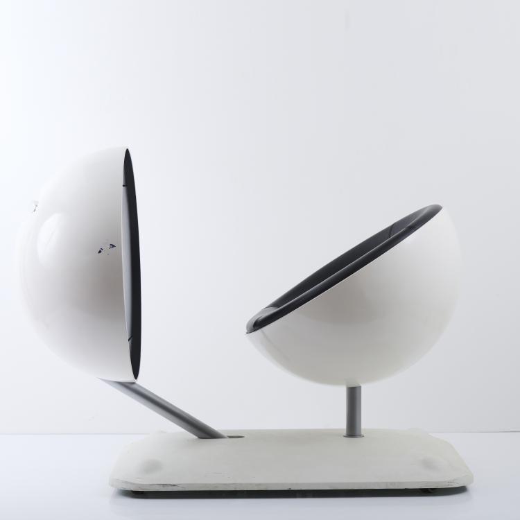 Bild 6 zu Objekt, Working chair with table 'Globus', 2007, Michiel van der Kley, Artifort, Maastricht, 169A 186