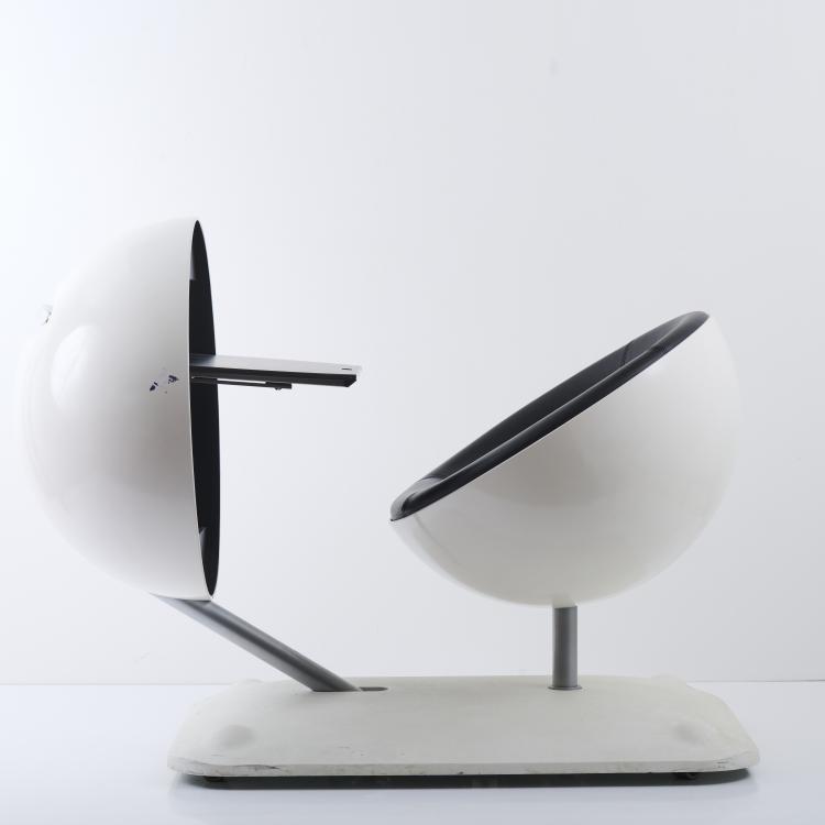 Bild 9 zu Objekt, Working chair with table 'Globus', 2007, Michiel van der Kley, Artifort, Maastricht, 169A 186