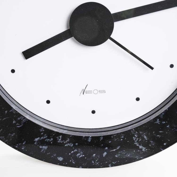 Bild 1 zu Objekt, Two wall clocks, 1980s, Nathalie Du Pasquier,George J. Sowden, Neos, Mailand, 169B 357